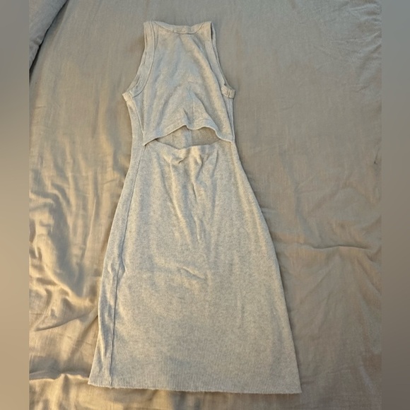 Aritzia WILFRED FREE Knit Yasmin Bodycon Dress (16) - Picture 4 of 5